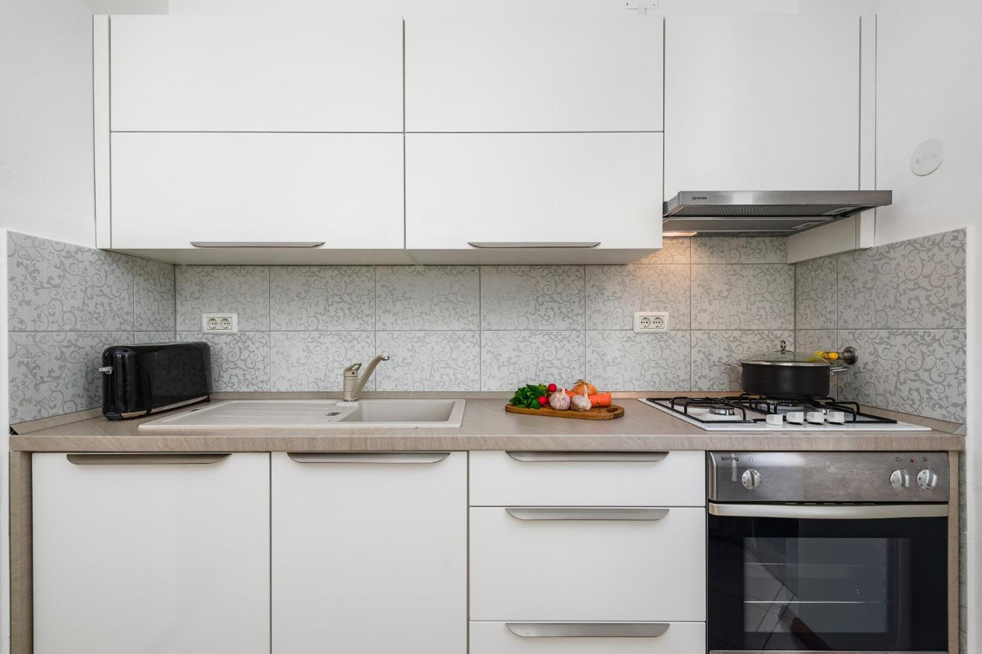 Aureo Apartment Pula Center Eksteriør billede